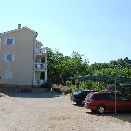Apartments Novak By El-Pi Tours Malinska Exterior photo